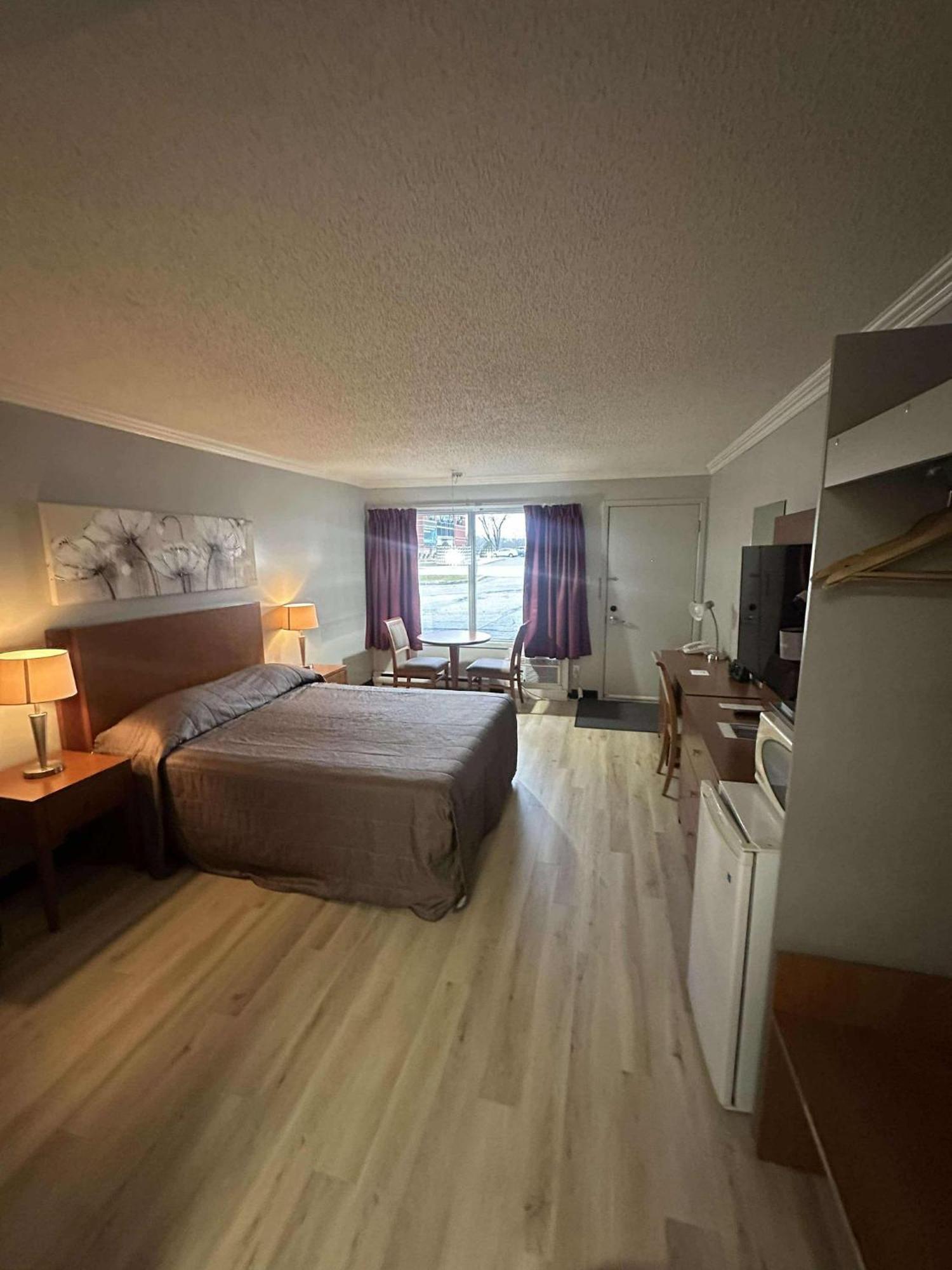 Hotel Motel Le Voyageur Saint-Georges Εξωτερικό φωτογραφία