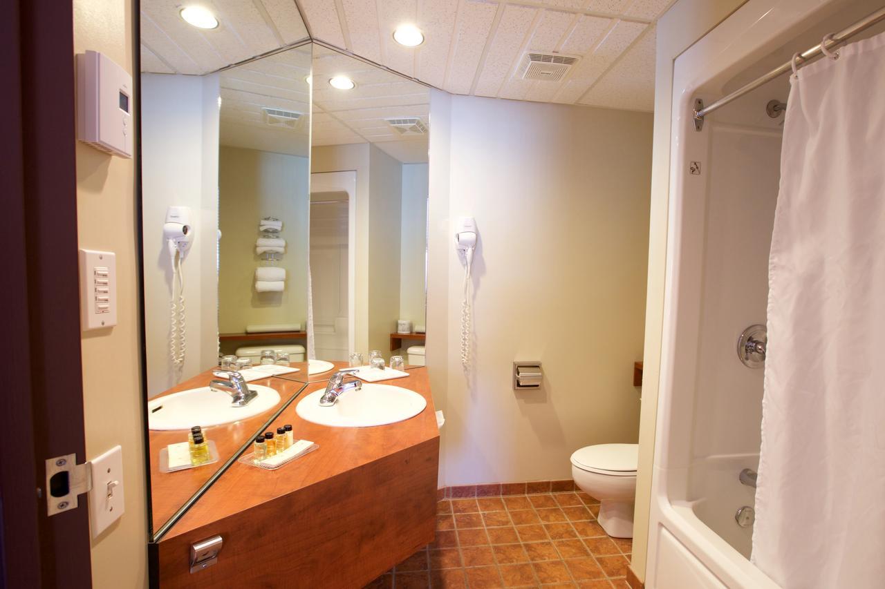 Hotel Motel Le Voyageur Saint-Georges Εξωτερικό φωτογραφία